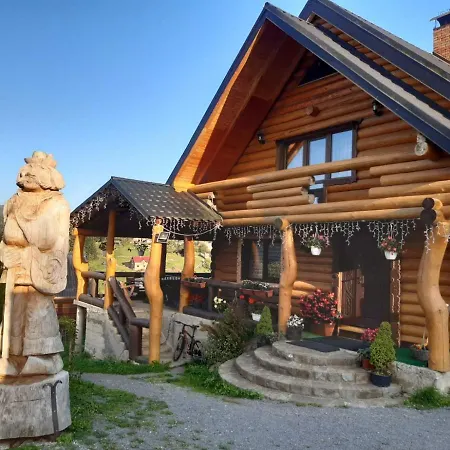 Dikiy Zrub Homestay